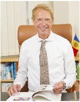 Prof. Dr. Dr. med. Stefan Hillejan